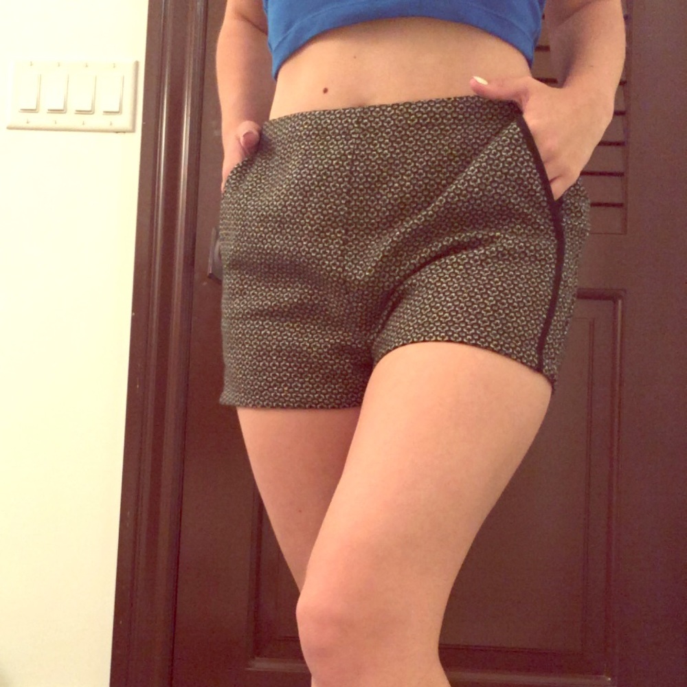Lush Women’s Shorts Size M